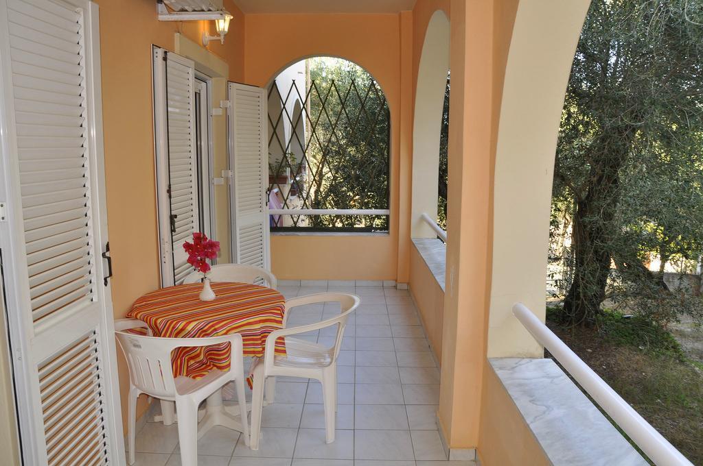 Egli Apartments Kontokali Exterior photo